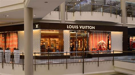 louis vuitton location|louis vuitton store locator.